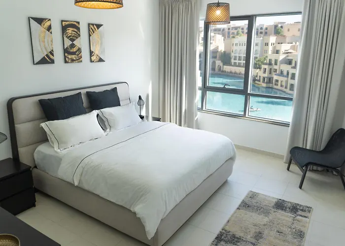 Downtown Oasis, Burj Khalifa Views, Luxury Amenities