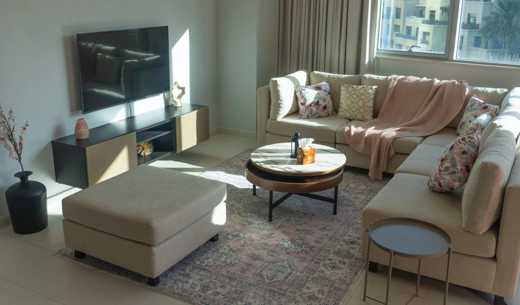 Downtown Oasis, Burj Khalifa Views, Luxury Amenities